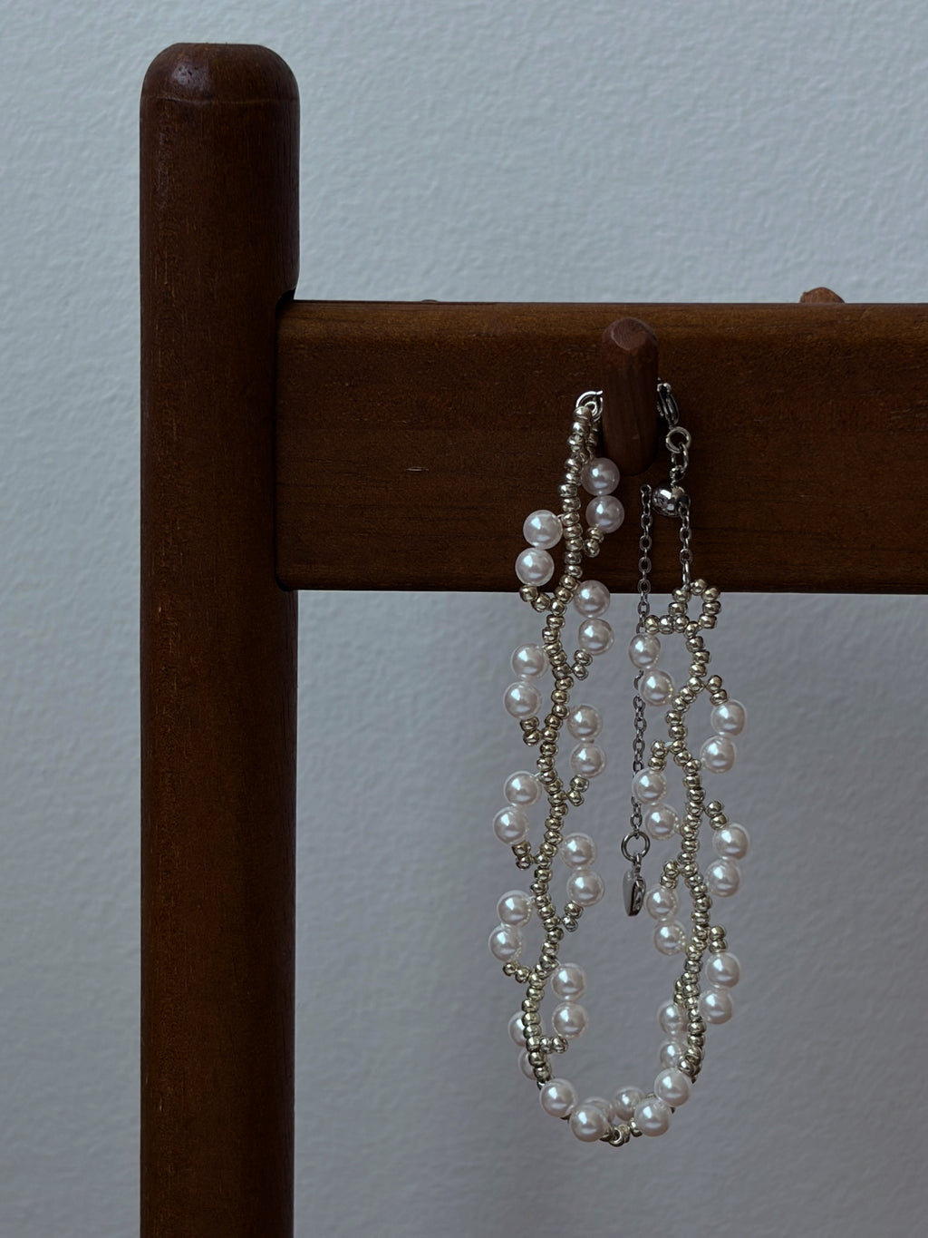 Delicate Pearl Weave Bracelet – Silver Tone